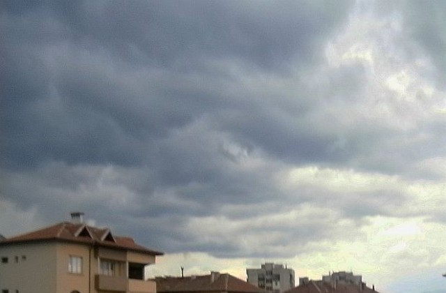 Оранжев код заради валежи и вятър в Благоевград