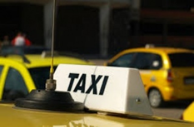 Клиент нападна таксиметрова шофьорка