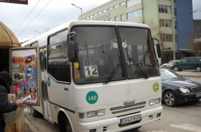 Временно променят маршрута и спирките на автобуси № 2, 4 и 12 в Сливен