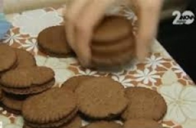Жена откри живи червеи в пакет бисквити