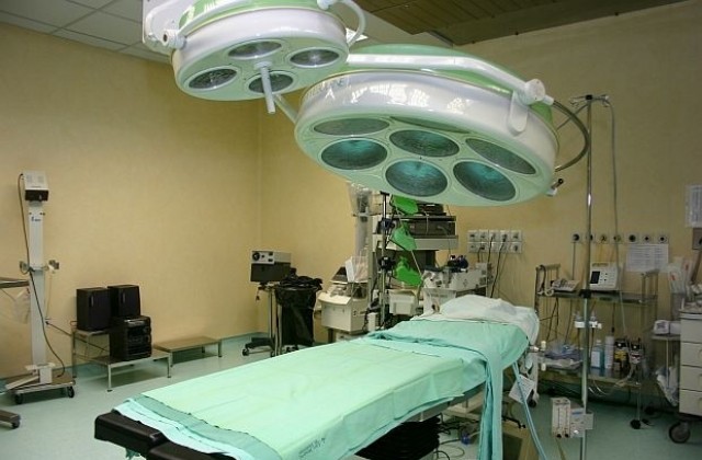 Трансплантираха бъбреци на двама души в Александровска болница