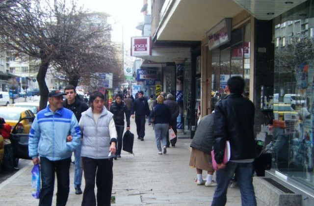 Рекордно ниска остава безработицата във В. Търново