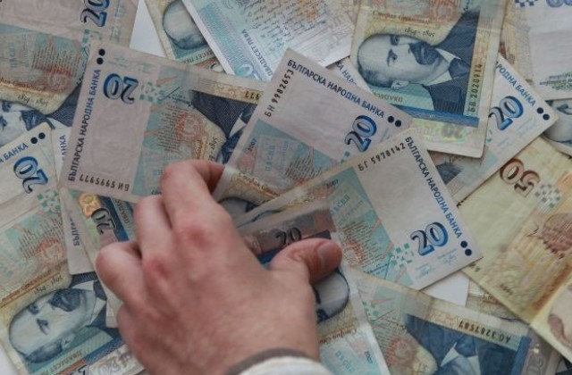 АБВ иска пари за коледни добавки към пенсиите в бюджет 2015