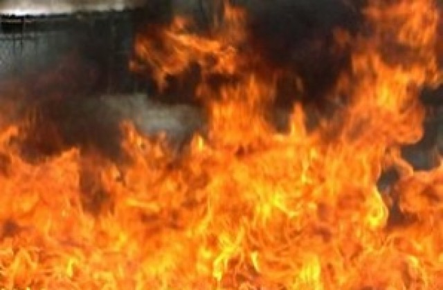 Пожар в павилион за кафе в Шивачево