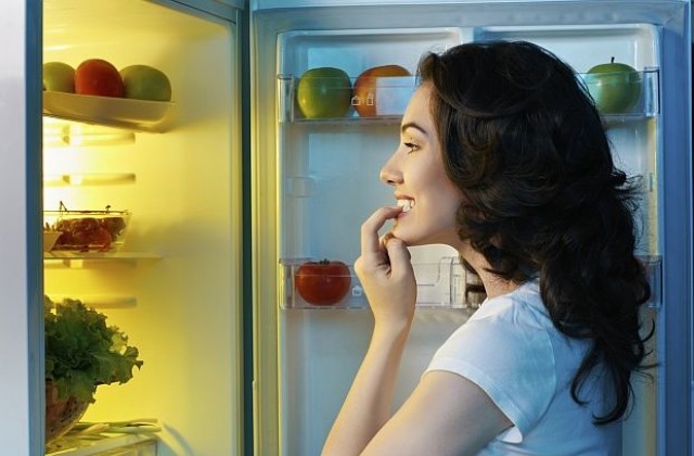 Сензор алармира за разваляща се храна в хладилника