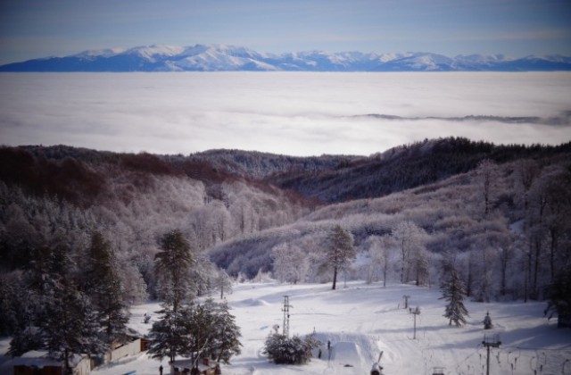 Ски и сноуборд сезона на Фън парк Осогово се открива утре