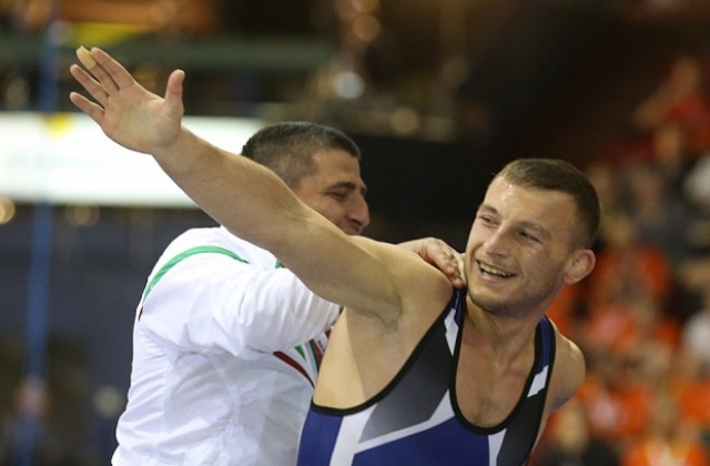 Александър Костадинов е борец №1 на България