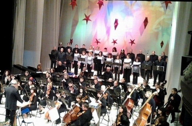Плевенска филхармония влиза в МОЛ Панорама с коледна програма