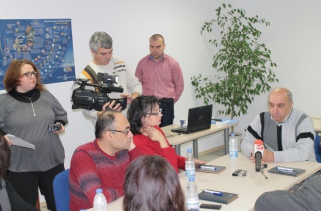 Областните информационни центрове продължават да популяризират еврофондовете