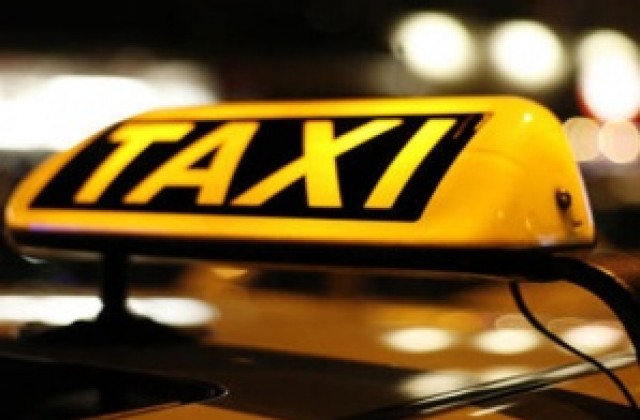 Двама пребиха таксиметров шофьор в Шумен, вилняха и из офиса на фирмата