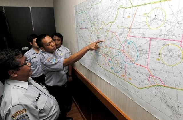 Индонезия издирва със собствени сили изчезналия самолет на ЕърЕйша