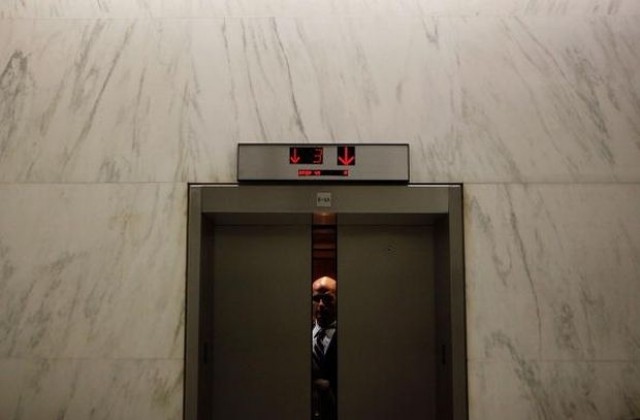 Умуват националната програма за саниране да обхване и асансьорите
