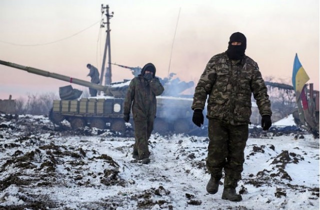 Украински бойци загинаха при катастрофа на военен автомобил и автобус