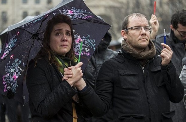 Цяла Франция замлъкна в памет на жертвите на атентата