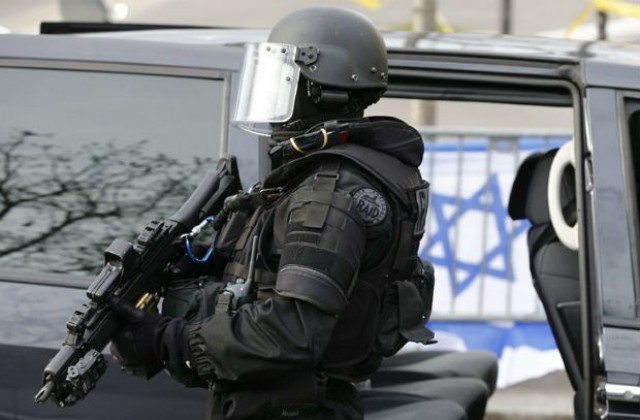 Франция е залята от антимюсюлмански прояви след атаката в „Шарли ебдо”