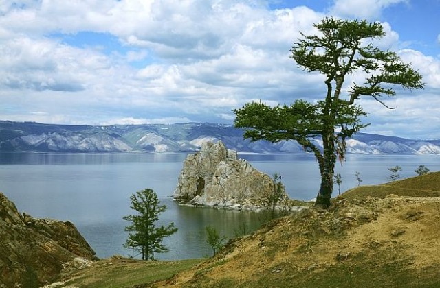 Нивото на Байкалското езеро е спаднало до критичен минимум