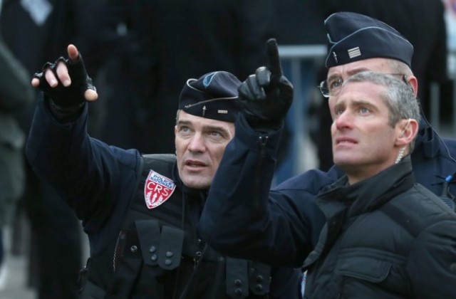 Нападенията в Париж подхраниха конспиративни теории