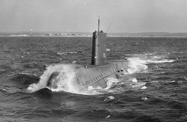 21 януари: САЩ пуска първата атомна подводница „Наутилус”
