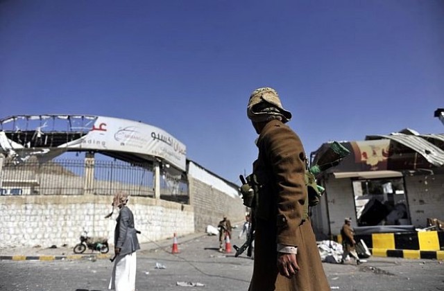 Шиитските бунтовници в Йемен държат президента в плен