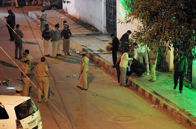 Жена се взриви в индийски съд дни преди визитата на Обама