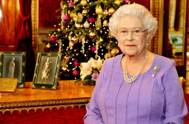 Кралица Елизабет II си нае „помощник по юбилейните въпроси”