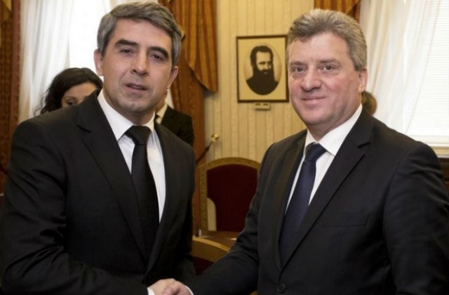Президентът Росен Плевнелиев разговаря с македонския си колега Георге Иванов
