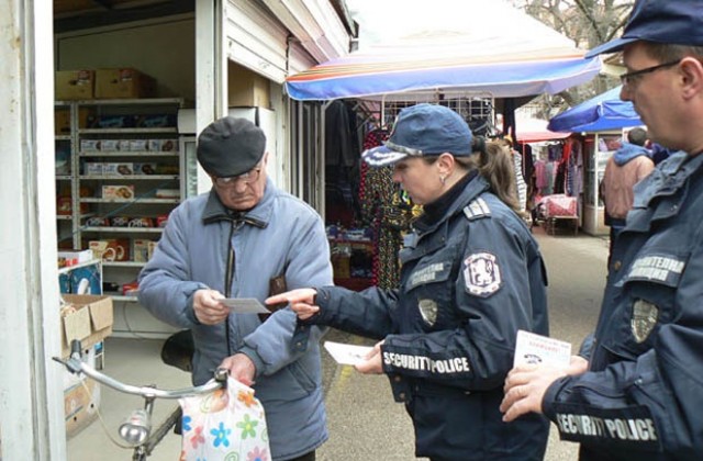 Полицаи си самофинансираха информационна кампания за телефонните измами