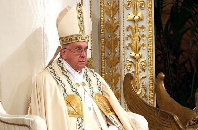 Папата нарече скандална братоубийствената война в Украйна