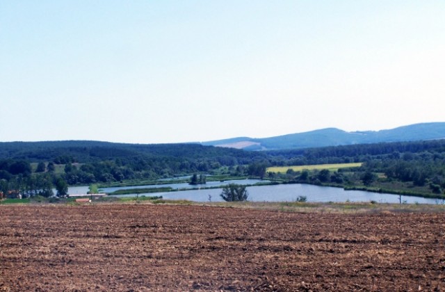 ВиК пусна водата в община Долни чифлик от резервни източници