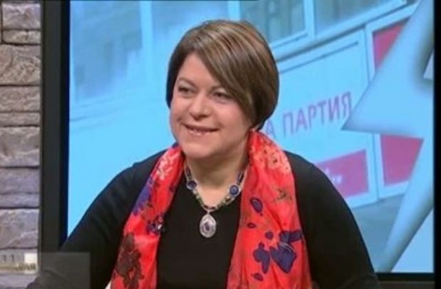 Правителството е за запазване на статуквото, коментира в ефира на Дарик Татяна Дончева