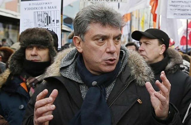 Немцов работел върху доклад за намесата на Русия в бунта в Украйна