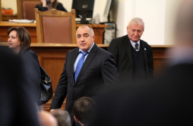 Борисов към министрите: Като подавате оставка, правете го накуп
