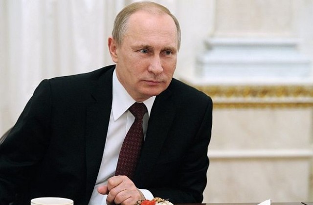 Путин обяснява защо е действал с твърда ръка в Крим преди година