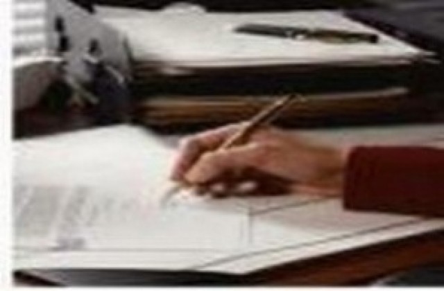 Община Любимец подписа два договора за саниране