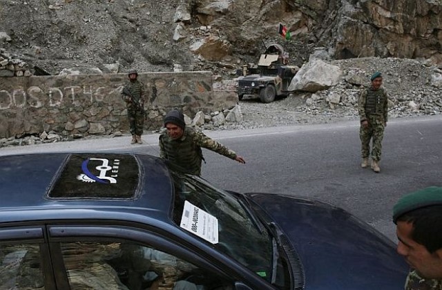 Талибански лидер, верен на Ислямска държава, е убит в Афганистан