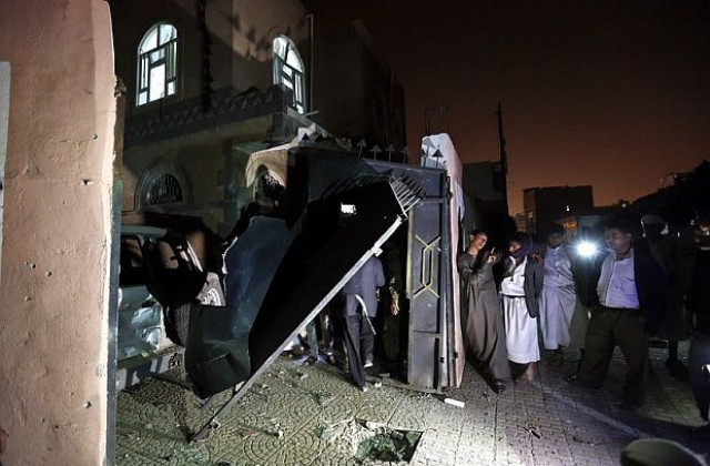 142 души загинаха при атентати срещу джамии в Йемен