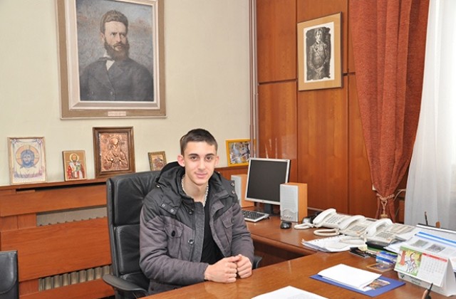 Марио Владимиров днес стана кмет на Враца