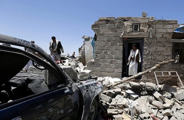 Поне 45 убити при въздушен удар по бежански лагер в Йемен