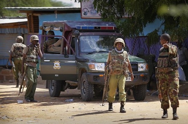 Въоръжени взеха заложници в университетски комплекс в Кения
