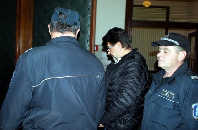 Бившият митнически шеф Румен Божинов остава в ареста