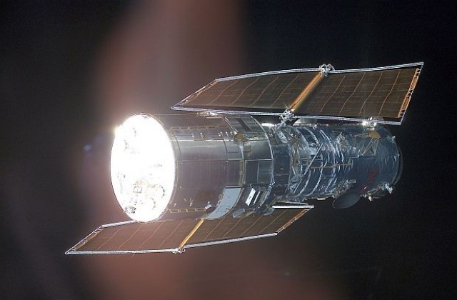 НАСА празнува юбилей, телескопът Хъбъл навършва 25 години