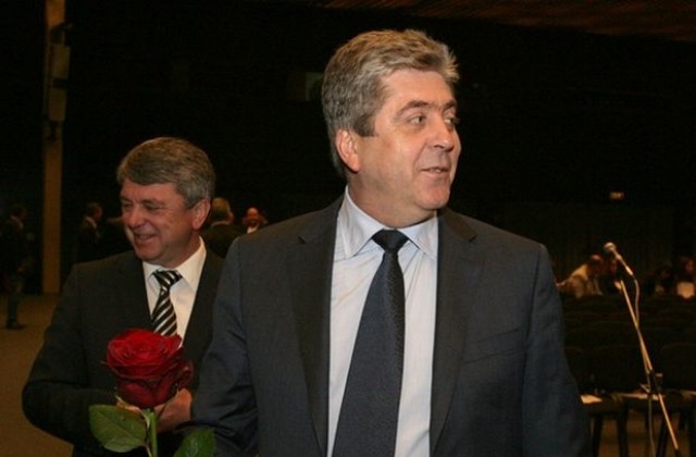 Първанов поиска няколко оставки в кабинета „Борисов