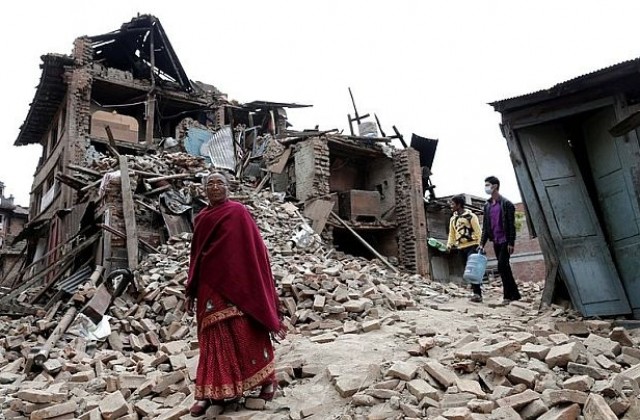 250 души се смятат за изчезнали след свлачище и лавина в Непал