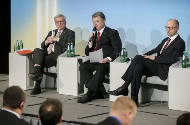 Юнкер посъветвал Порошенко да избягва изявления за влизане на Украйна в НАТО