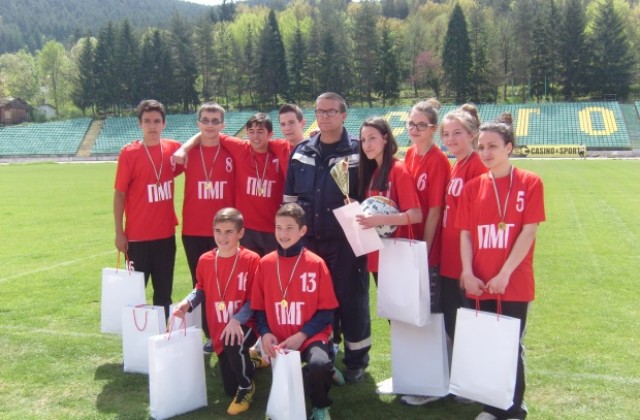 Отборът на ПМГ спечели Районното състезание Млад огнеборец