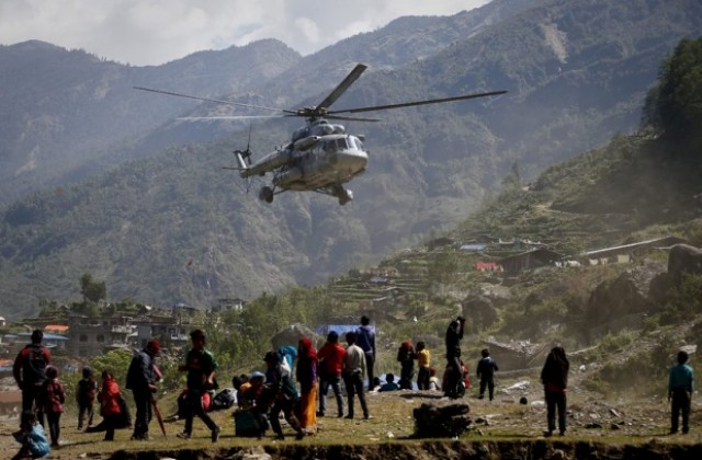 Телата на 50 души са извадени от зоната на лавината, станала след труса в Непал
