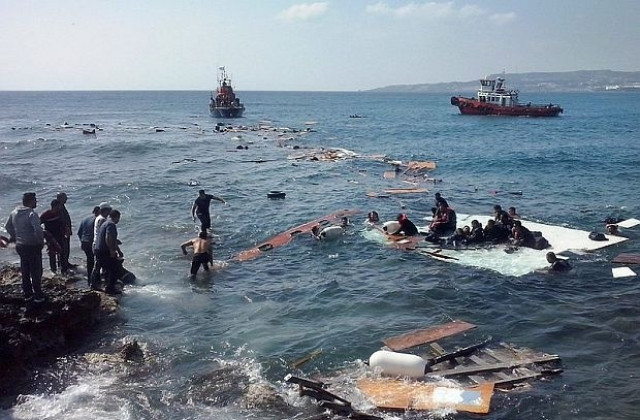 Спасиха над 4200 имигранти в Средиземно море