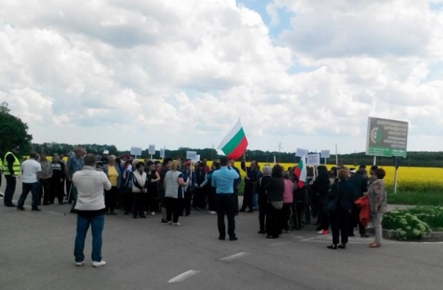 Земеделският институт в Генерал Тошево на протест заради готвени съкращения