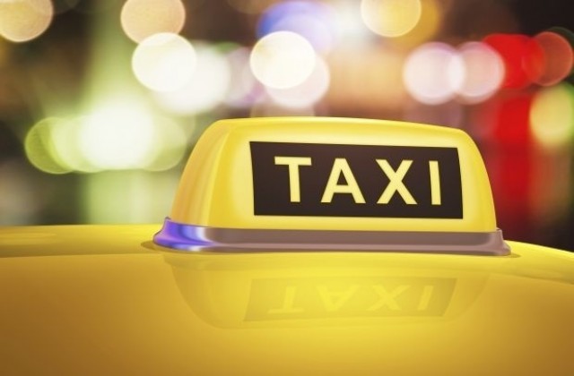 Пияни клиенти пребиха и ограбиха таксиметров шофьор в София