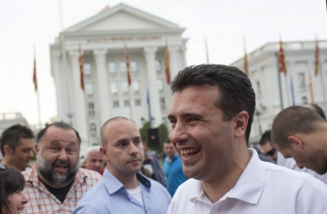 Заев към Лавров: Няма да има подялба на Македония